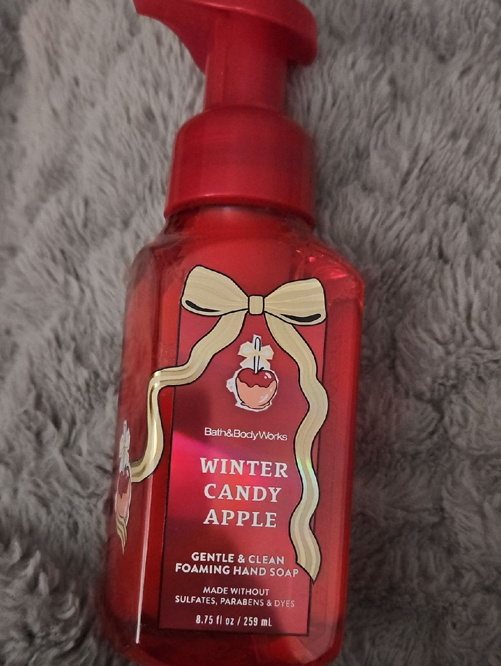 Bath & Body Works Winter Candy Apple Foaming Hand Soap - New